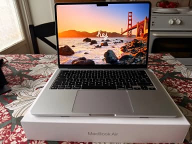 MacBook Air M5 (2026) mit 16GB RAM und 512GB Speicher in neuwertigem Zustand