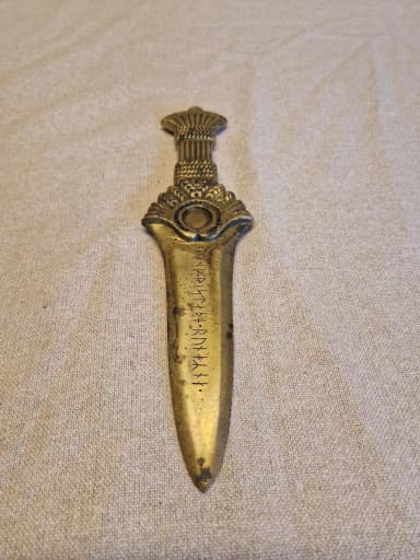 Decorative knife with runes available