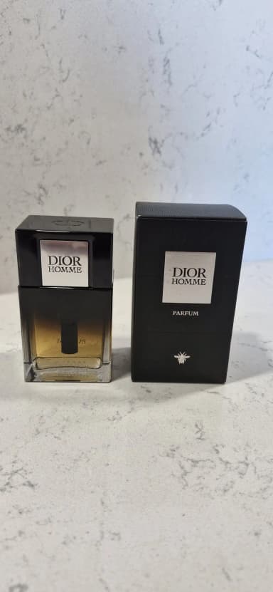 Perfume Dior Homme 50 ml nuevo con alto valor comercial