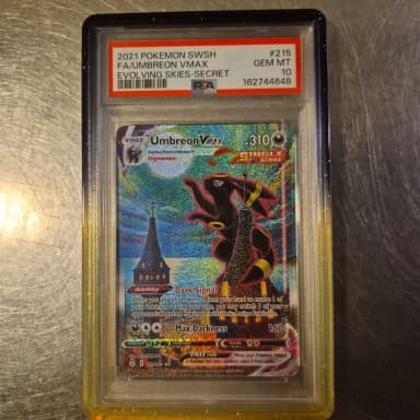 Umbreon VMAX 215/203 Evolving Skies Pokemon card